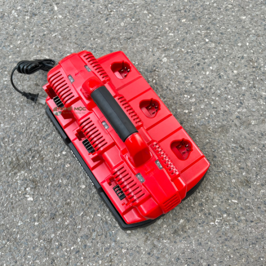 Sạc pin Milwaukee 12V M12-18C3