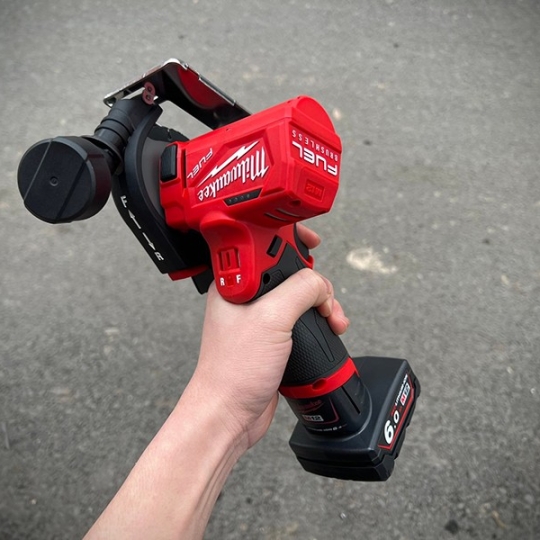 Máy cắt Milwaukee M12 FCOT-0X